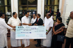 news-11-arumugam-cheque-dmk